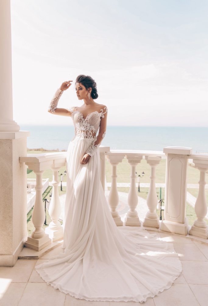 Find Stunning Wedding Dresses In Texas Fiancee Bridal Curves