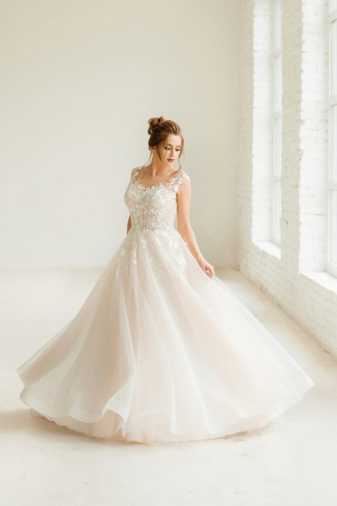 Plus-Size Bridal Gowns for Curvy Bride
